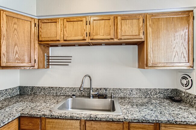 Kitchen - 704 NE 60th Ave