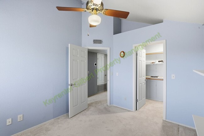 Building Photo - Lakefront Gilbert Home in Prime Location Near Parks, Shopping & Easy Freeway Access