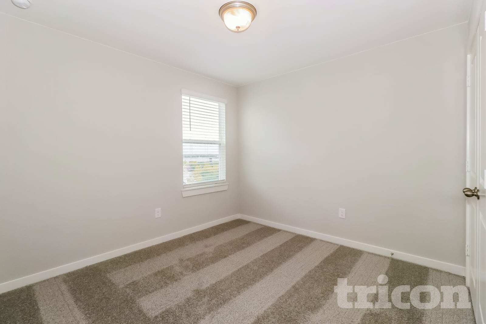 Building Photo - 1741 Mexican Heather Dr