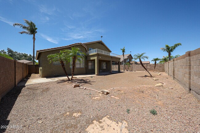Building Photo - 2568 E Santa Rosa Dr