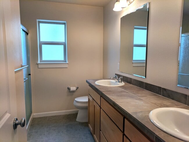 Building Photo - 1284 Westbrook Dr NW