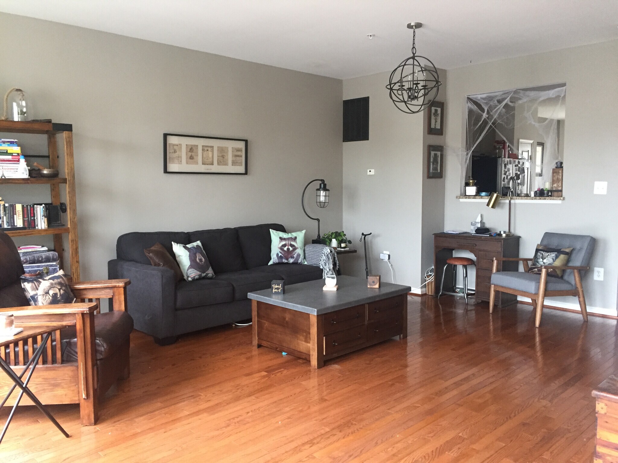 Building Photo - 2550 Emerson Drive