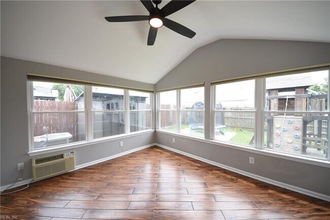 Building Photo - 1197 Dovetail Ct