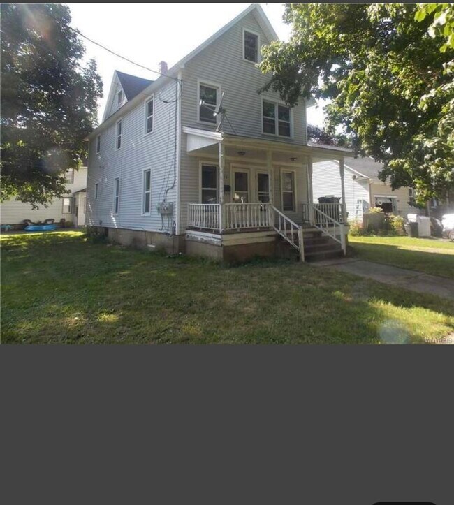 Primary Photo - 13 Washington St