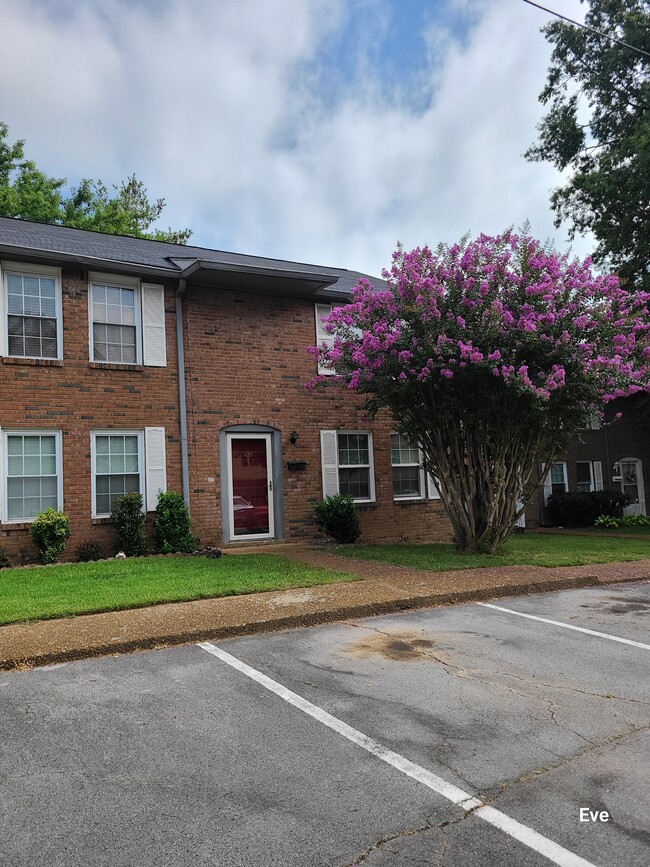 Building Photo - 5510 Country Dr