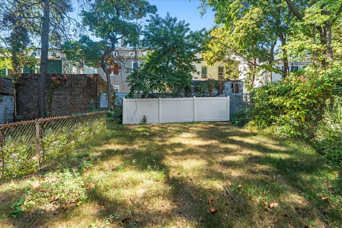 Building Photo - 871 S 19th St