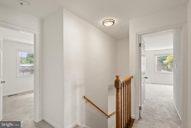 Building Photo - 8902 Huxley Ct
