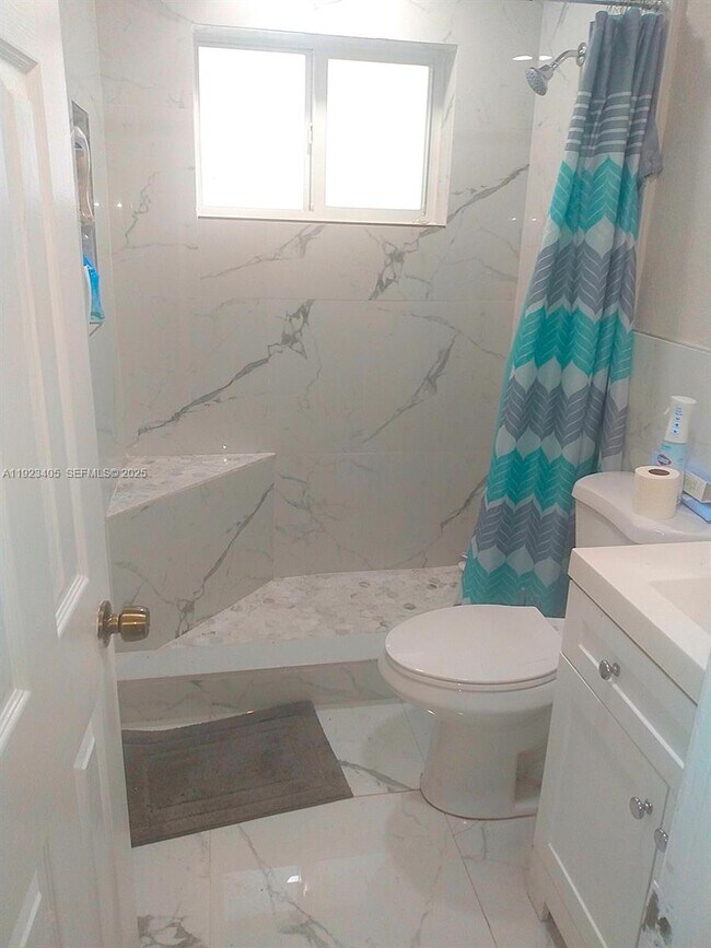 Building Photo - 980 NW 109th St