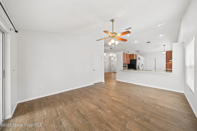 Building Photo - 2918 Pebble Creek St