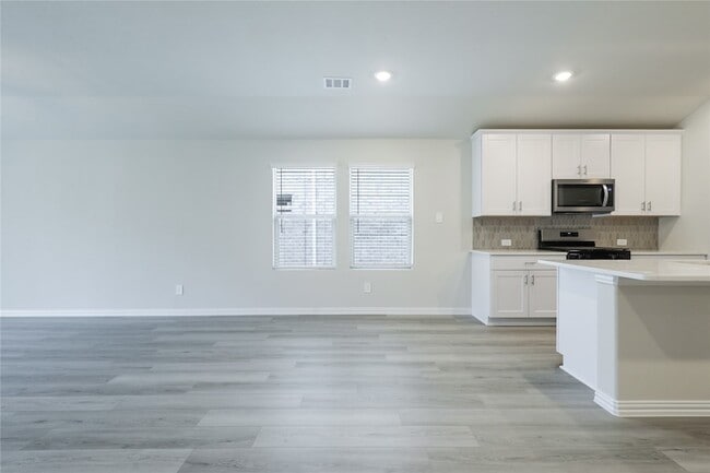 Building Photo - 3406 Pat Mayse Dr