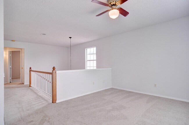 Building Photo - 2501 Country Creek Ln
