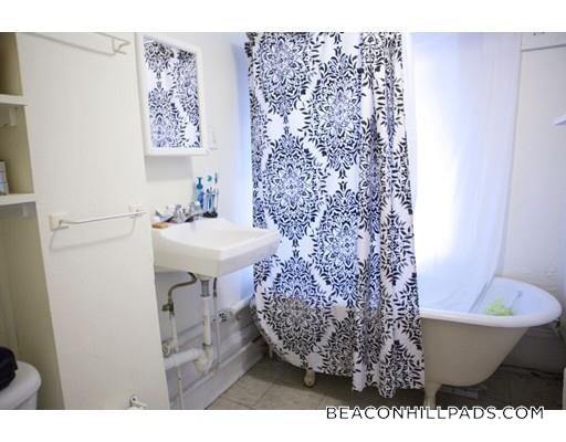 Building Photo - 2 Champney Pl