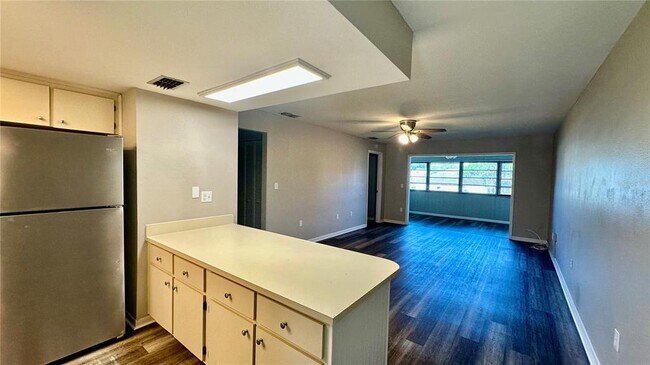 Building Photo - 6069 Topher Trail