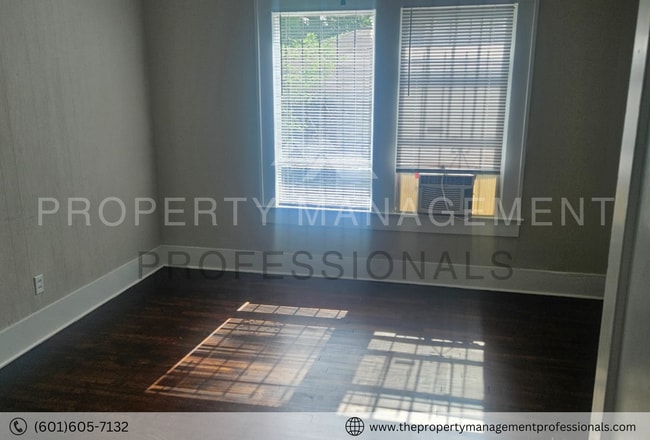 Building Photo - 2308 St. Charles-