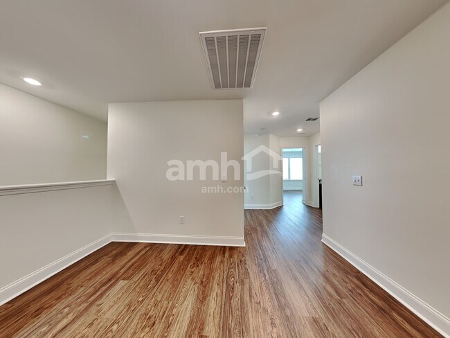 Building Photo - 300 Bering Ln