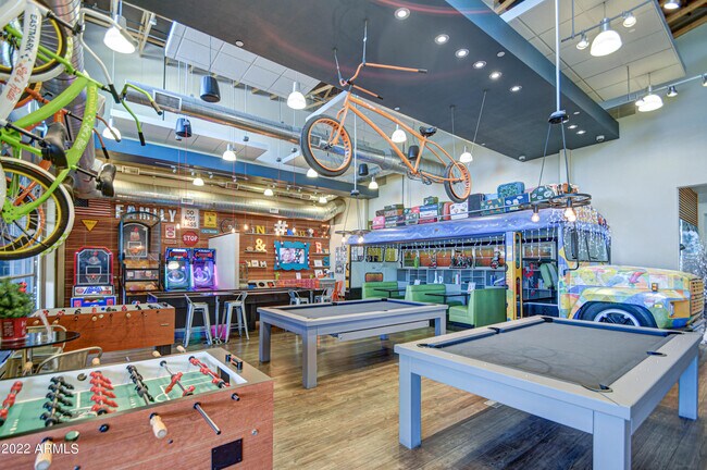 Building Photo - 4655 S Vapor