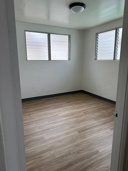 Building Photo - 745 Makaleka Ave