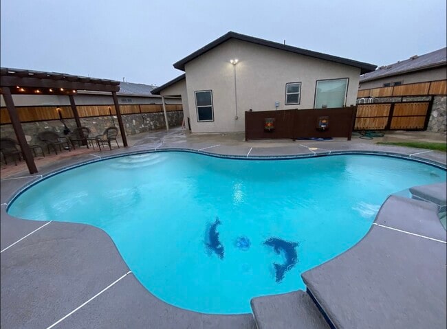 Building Photo - 14264 Hacienda Rock Dr