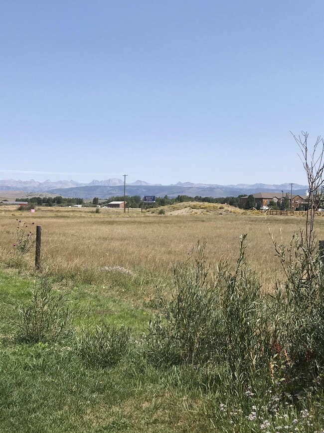 Building Photo - 155 Mulligan Ln