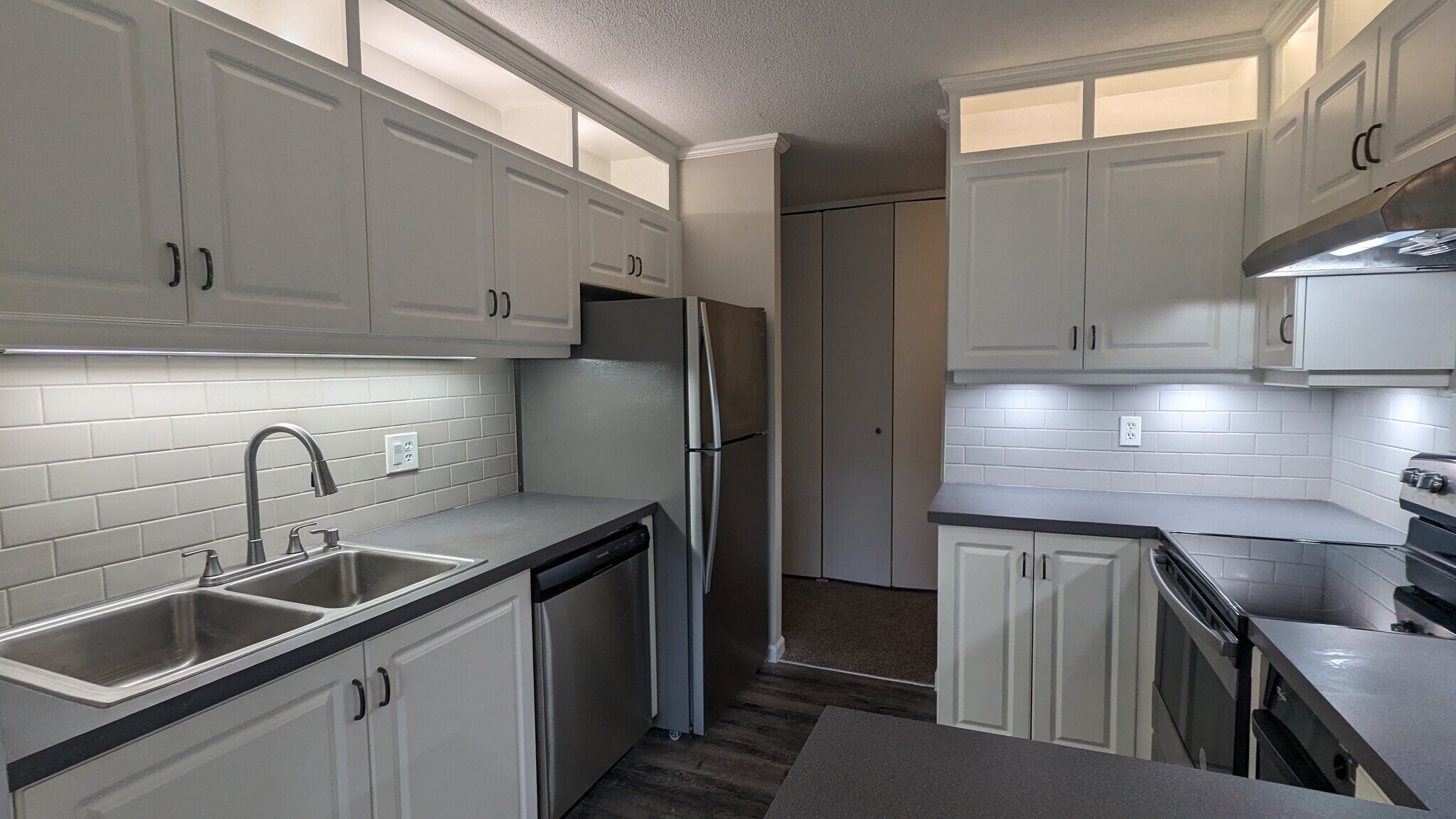 Building Photo - 2525 Main St