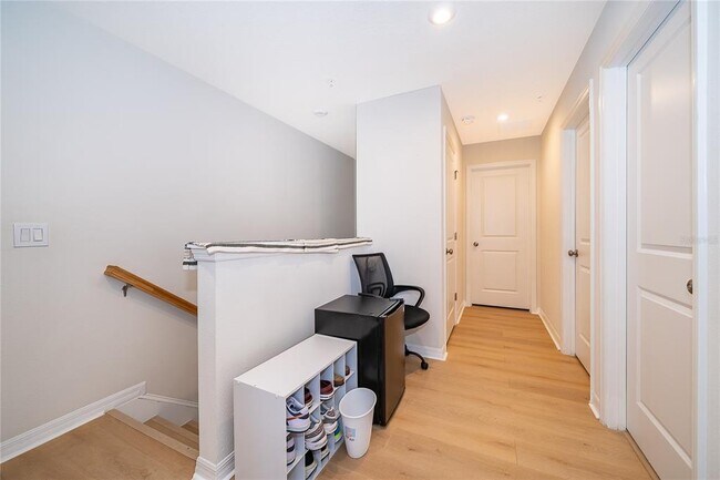 Building Photo - 2110 Crystal Bell St