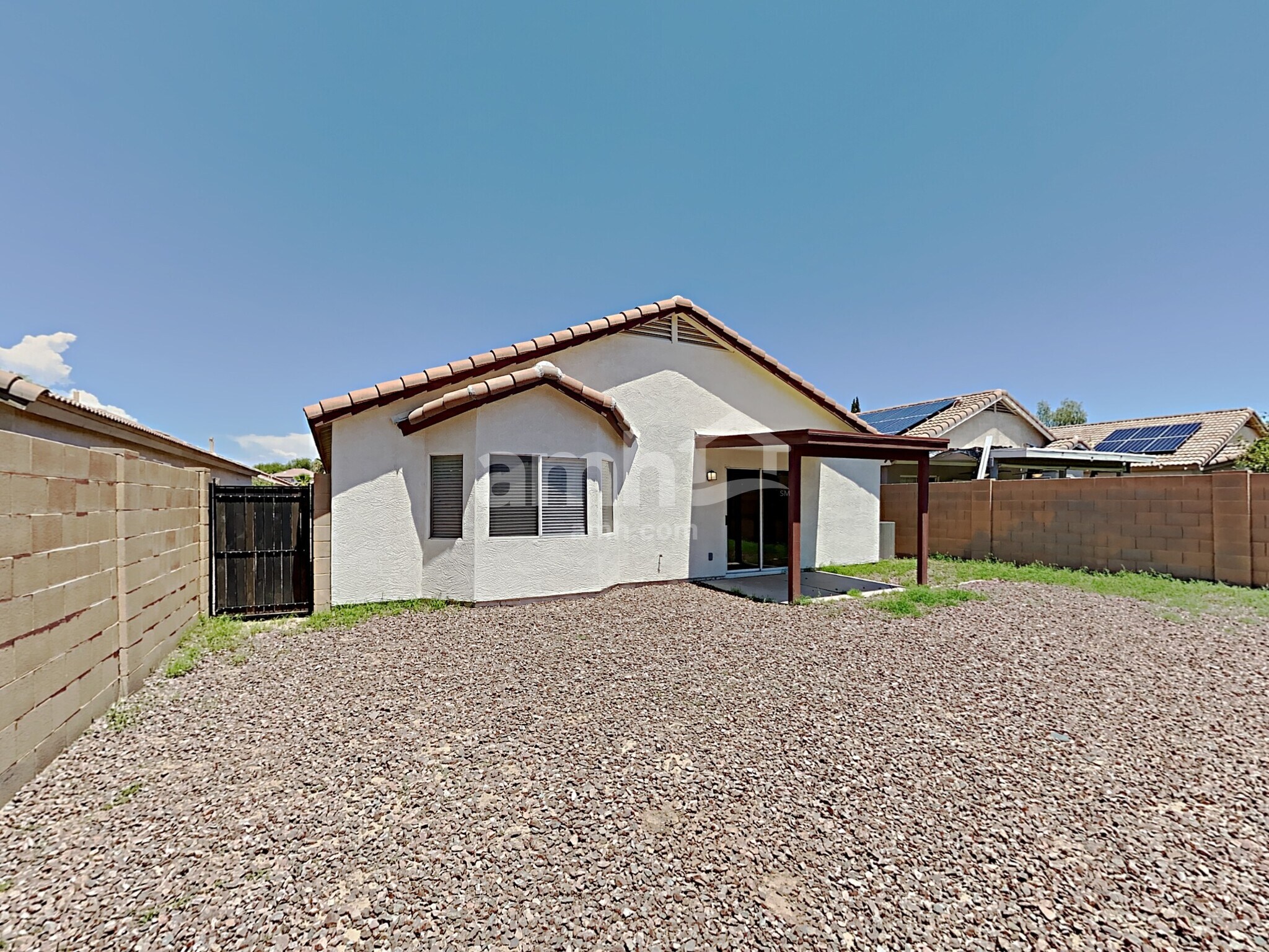 Building Photo - 12433 W Willow Ave