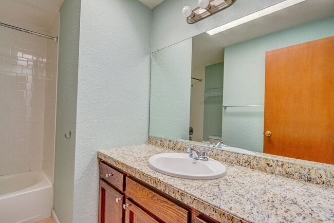Building Photo - Beautiful Westside Oak Harbor Home Near Sunset Beach – 3 Bed + Bonus Room