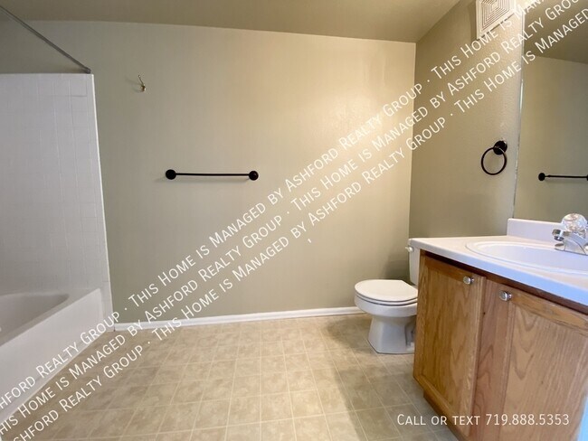 Building Photo - 464 Ellers Grove