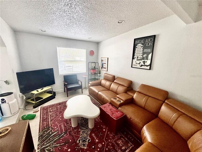 Building Photo - 1135 7th St N