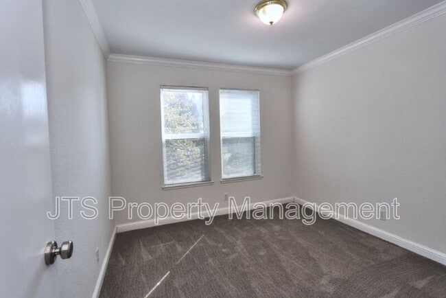 Building Photo - 9221 Rock Canyon Way