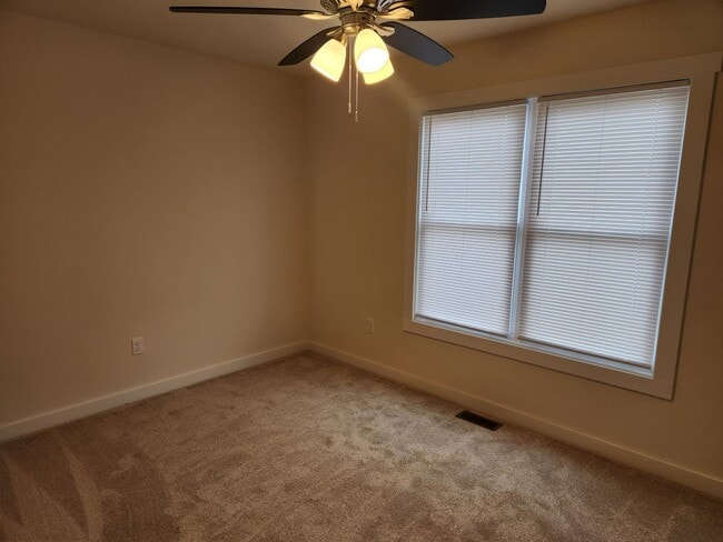 Building Photo - Blackstone-New Construction 3 Bed 2.5 Bath Townhouse-Fort Pickett Area