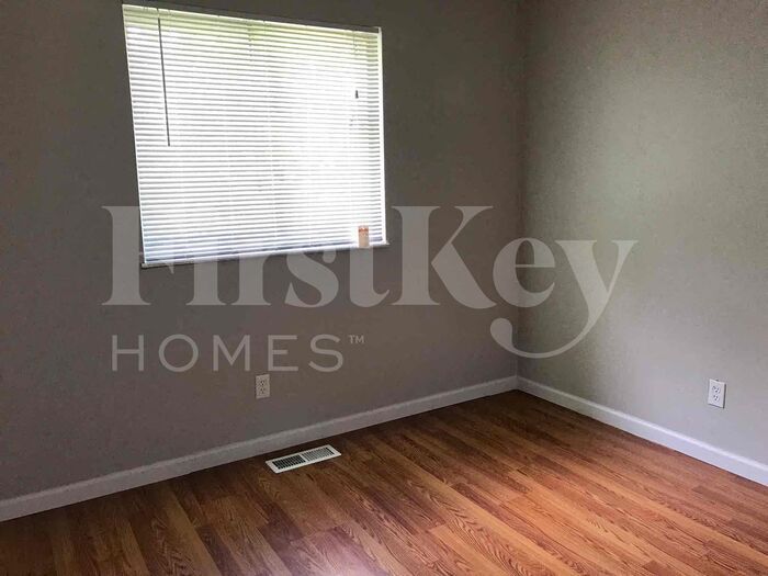 Building Photo - 6863 Foxbend Ct