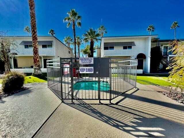 Building Photo - 45320 Panorama Dr