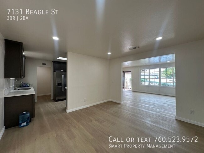 Building Photo - 7131 Beagle St