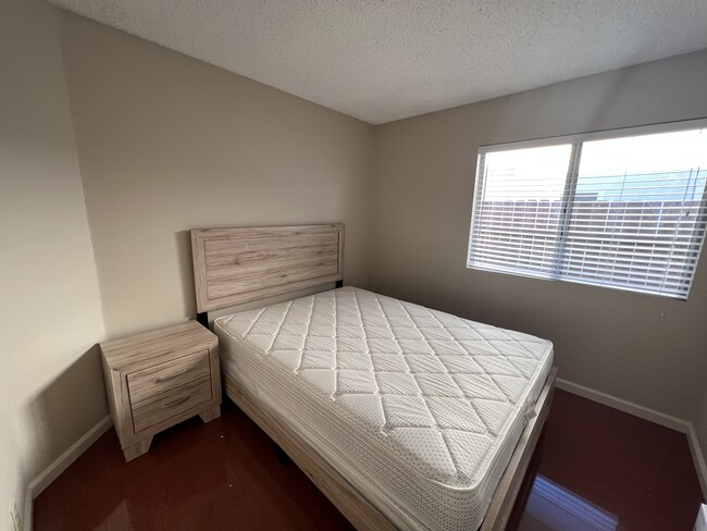 Bedroom1 - 3345 Gingerwood Rd