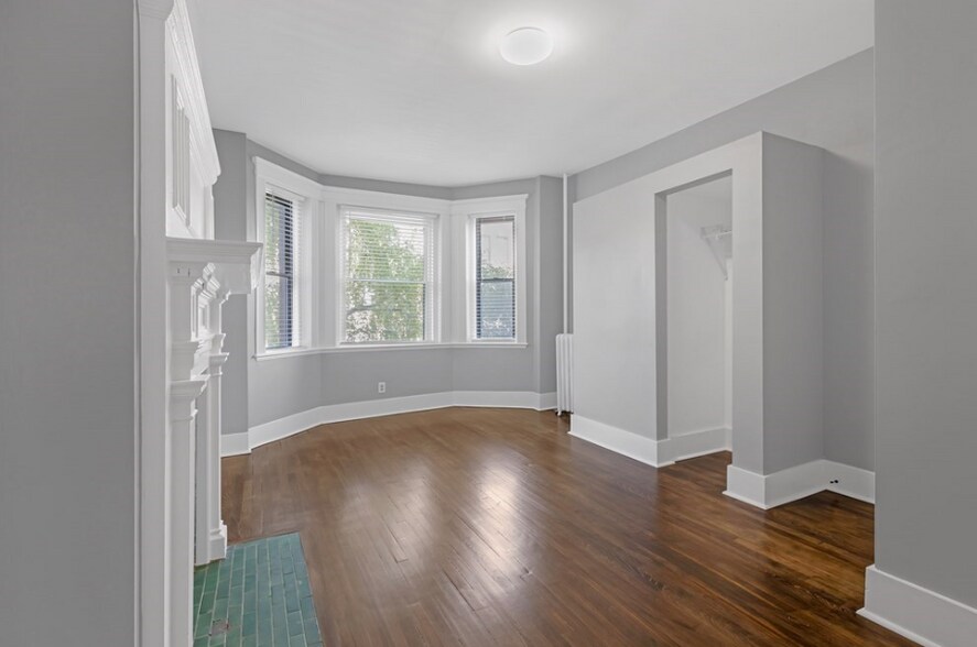 Building Photo - 51 Glenville Ave