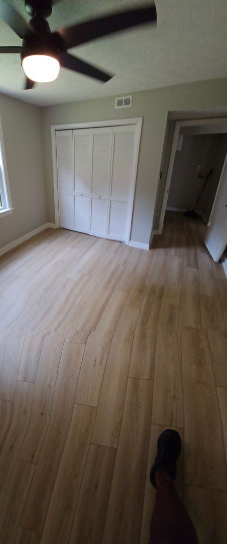 Building Photo - {MA3101}  COMPLETELY RENOVATED. Available ...