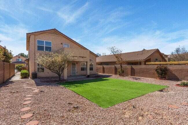 Building Photo - 7351 Sidewinder Dr NE