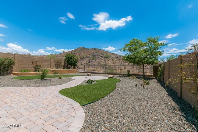 Building Photo - 26833 N 14th Ln