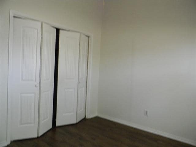 Building Photo - 809 Windcrest Dr