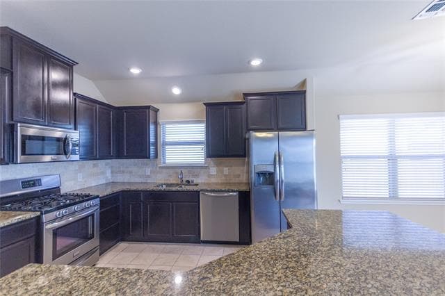 Building Photo - 900 Lake Cypress Ln