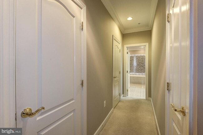 Building Photo - 1657 Colonial Hills Dr