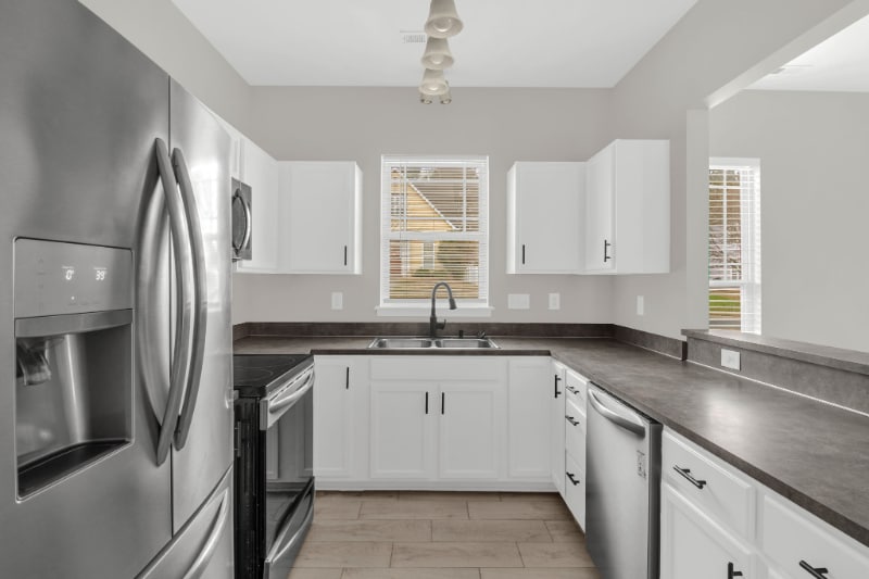 Building Photo - 4204 Spring Oak Dr