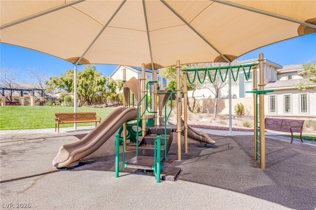 Building Photo - 10119 Amana Oaks Ave