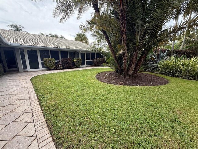 Building Photo - 4009 NE 21st Ave