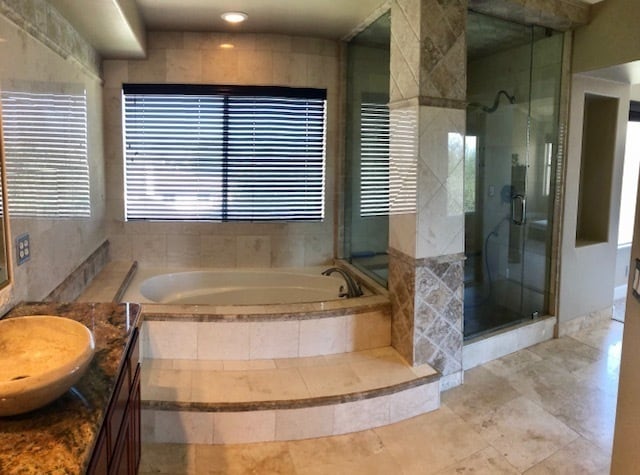 Building Photo - Welcoming and Spacious Las Palmas II Home ...