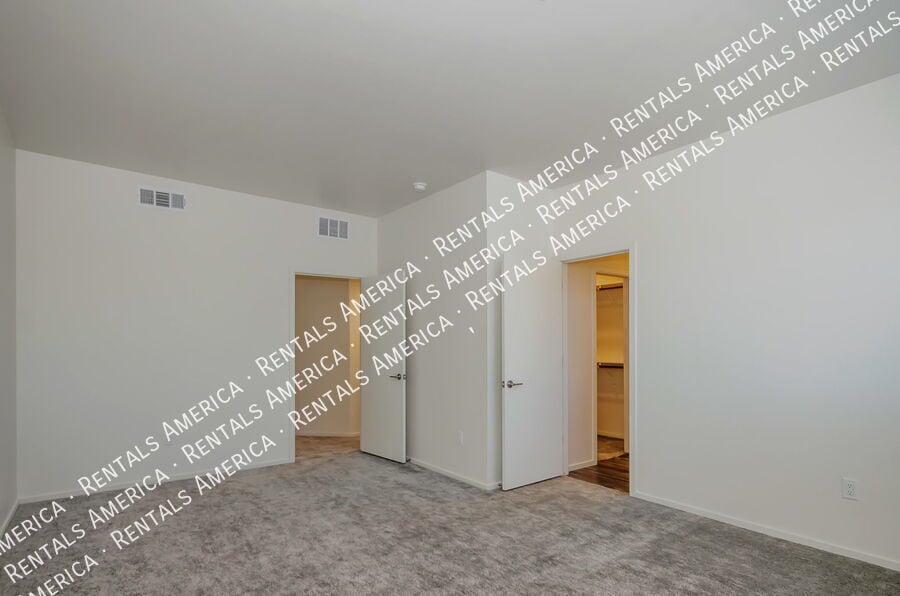 Building Photo - 1840 S Math Quiz Dr