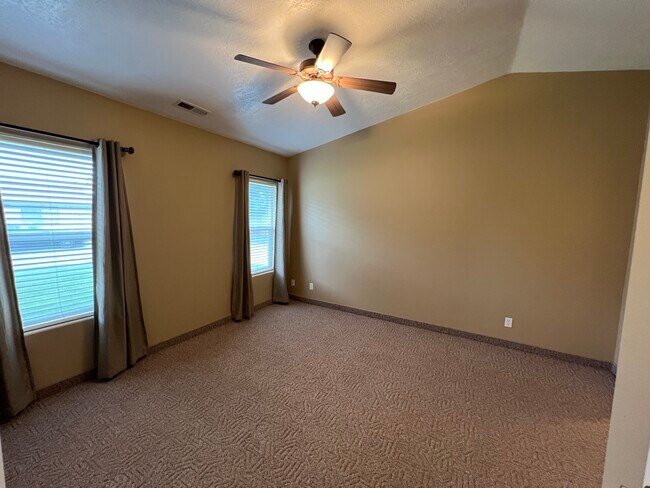 Building Photo - 2139 W 127 S