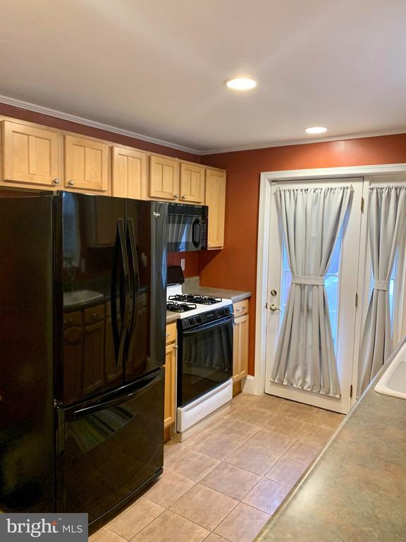 Building Photo - 812 N Judson St