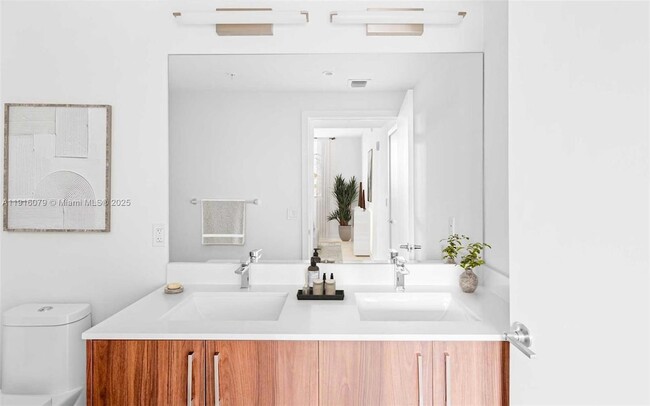 Building Photo - 3830 NW 11th St